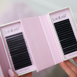FAST FANNING LASHES